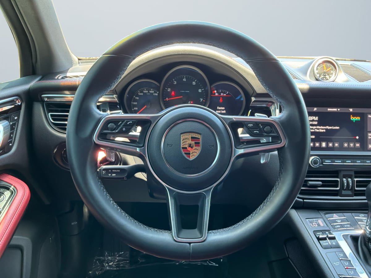 Used 2019 Porsche Macan AWD/4WD image 11