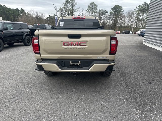 Used 2024 GMC Canyon Elevation w/ Convenience Package image 4
