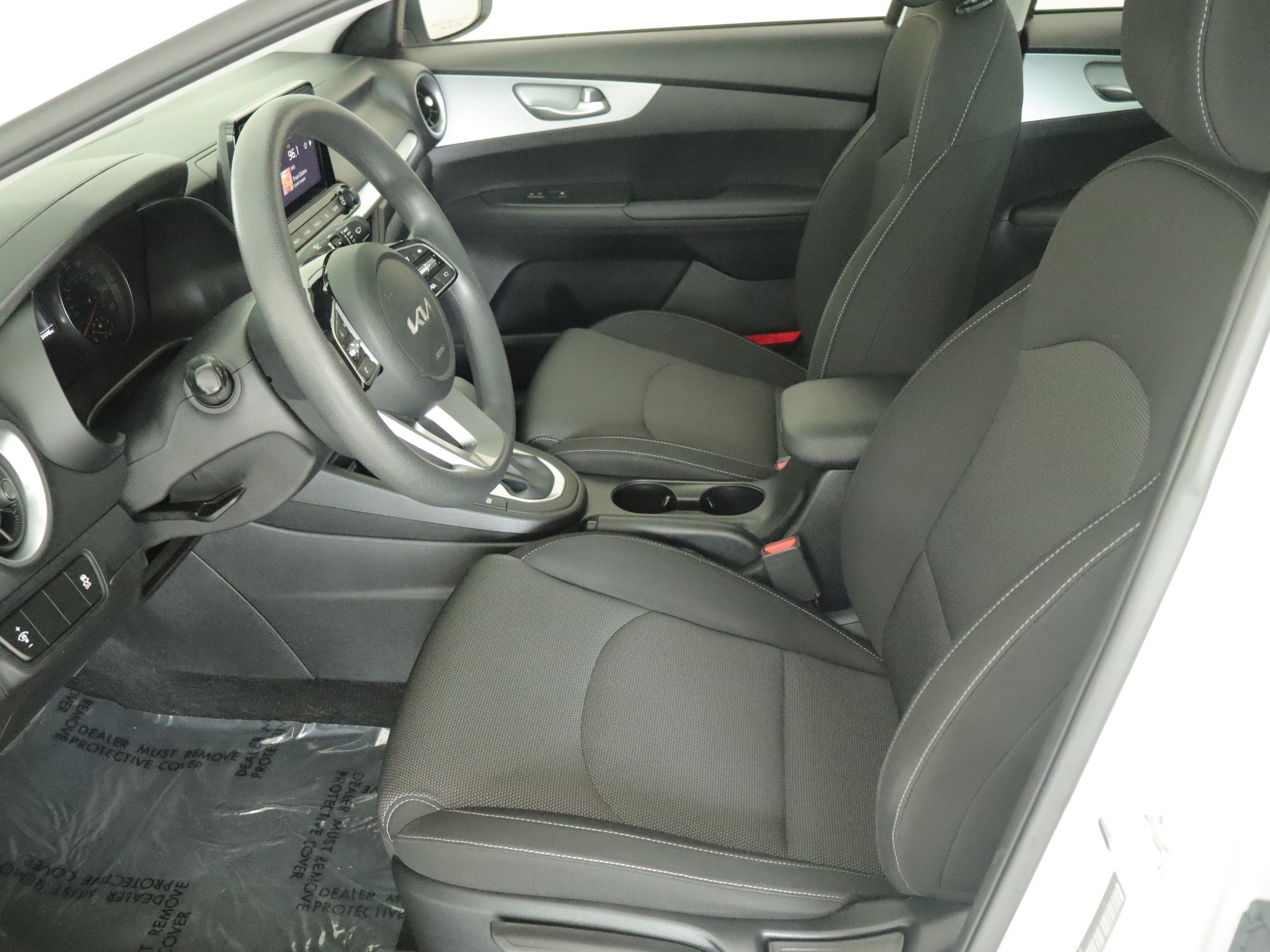 Used 2023 Kia Forte LXS FWD image 6