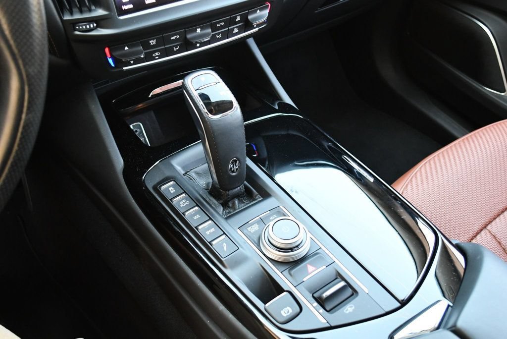 Used 2022 Maserati Levante Modena AWD/4WD image 69