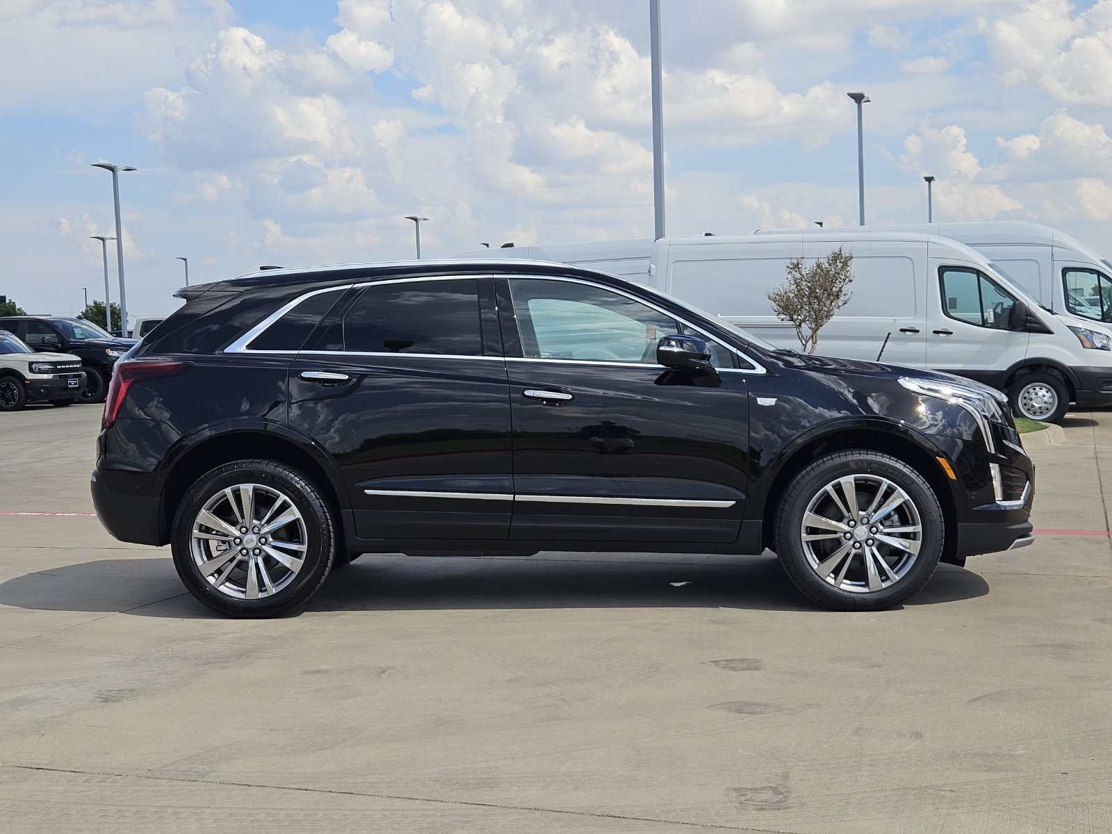New 2026 Cadillac XT5 Premium Luxury w/ Driver Assist Package FWD image 7