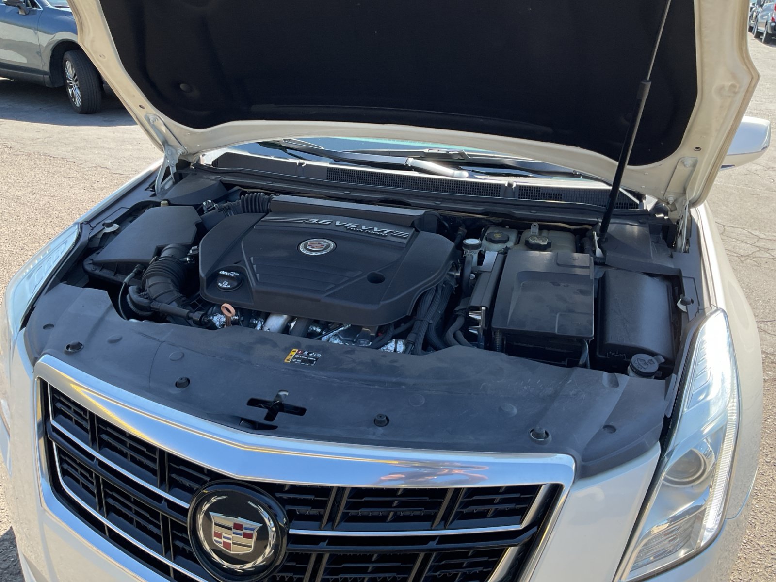 Used 2014 Cadillac XTS Vsport Premium w/ Driver Assist Package AWD/4WD image 23