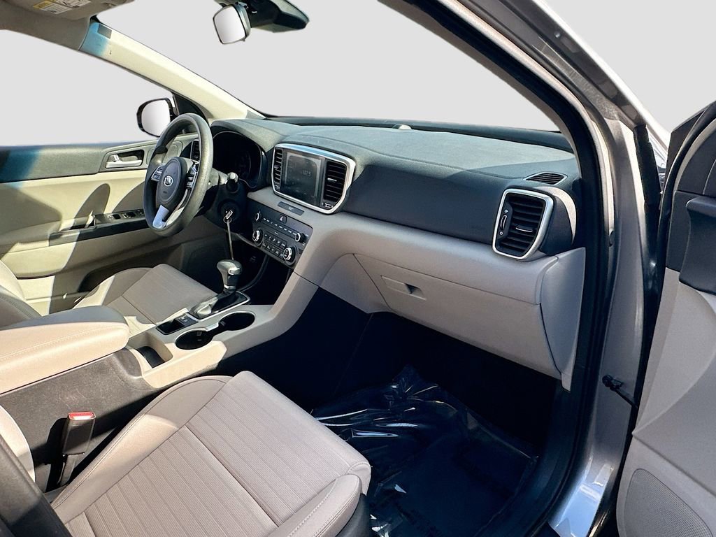Certified 2020 Kia Sportage LX w/ LX Popular Package image 26