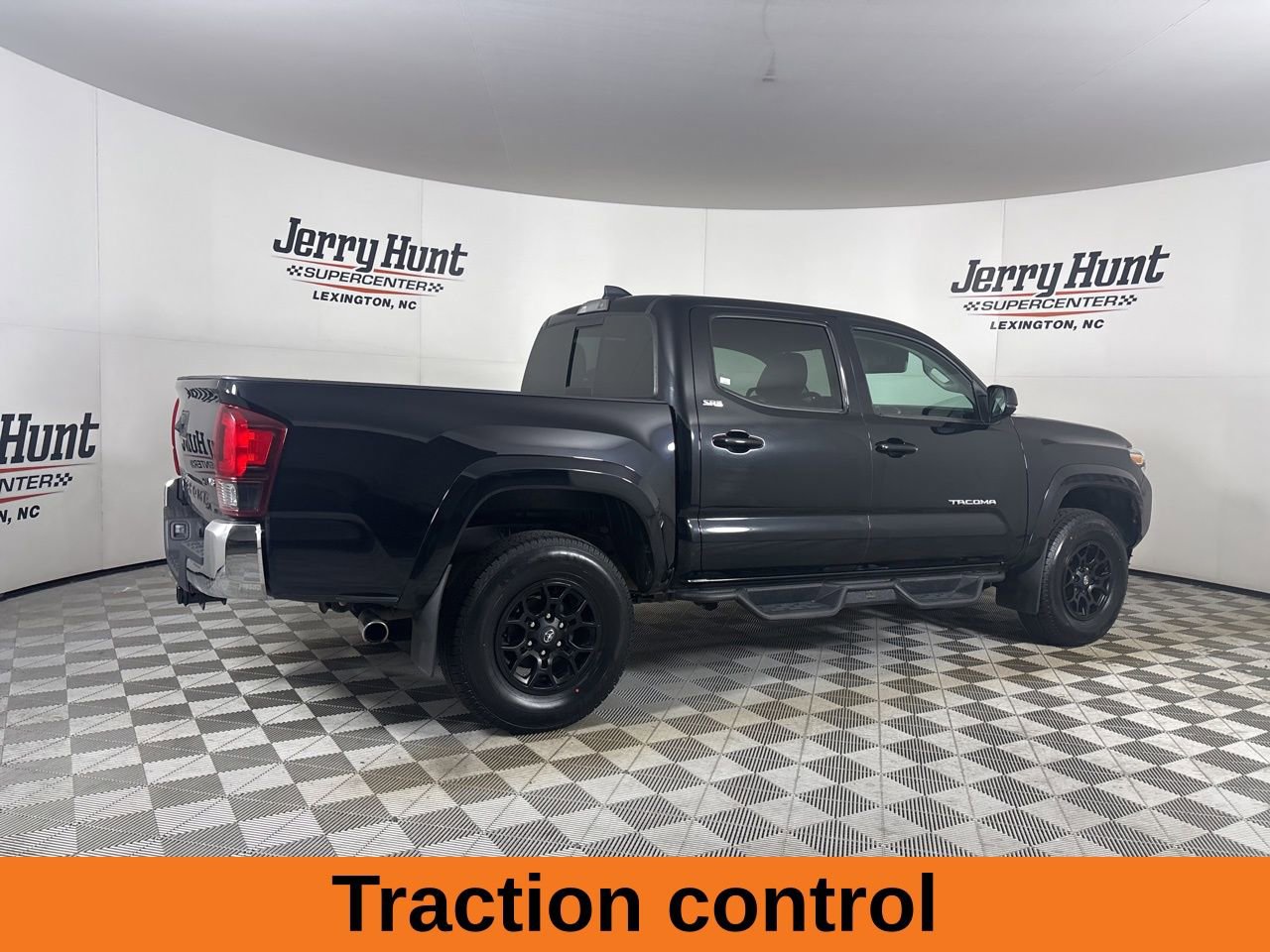 Used 2021 Toyota Tacoma SR5 image 5
