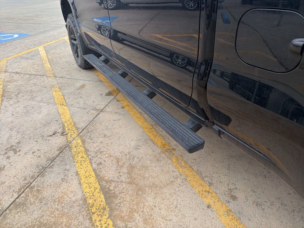 Used 2021 Chevrolet Silverado 1500 LT Trail Boss w/ Bed Protection Package image 11