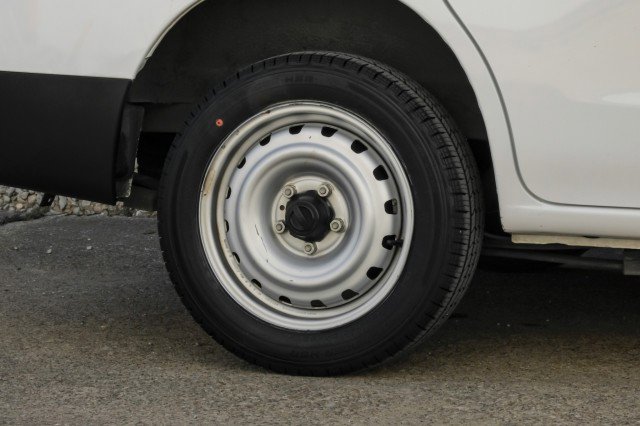 Used 2019 Nissan NV200 S w/ Cruise Control Package image 46