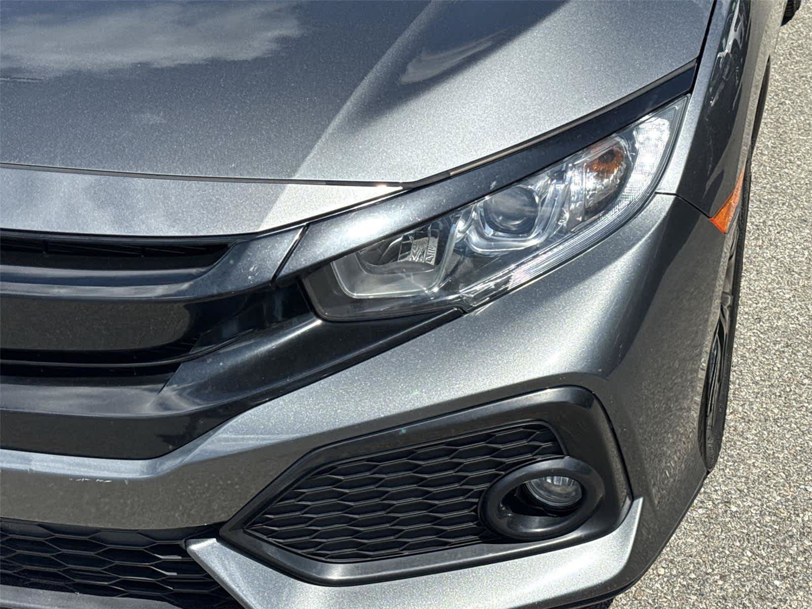 Used 2018 Honda Civic EX image 9