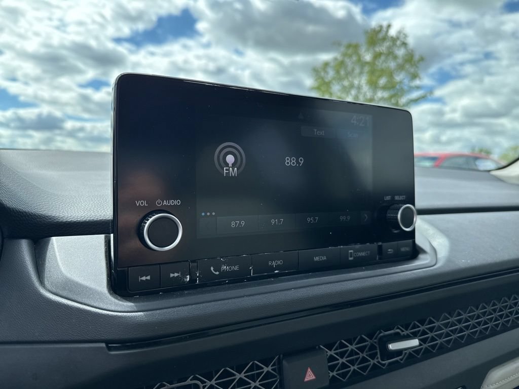 Used 2025 Honda Accord SE image 18