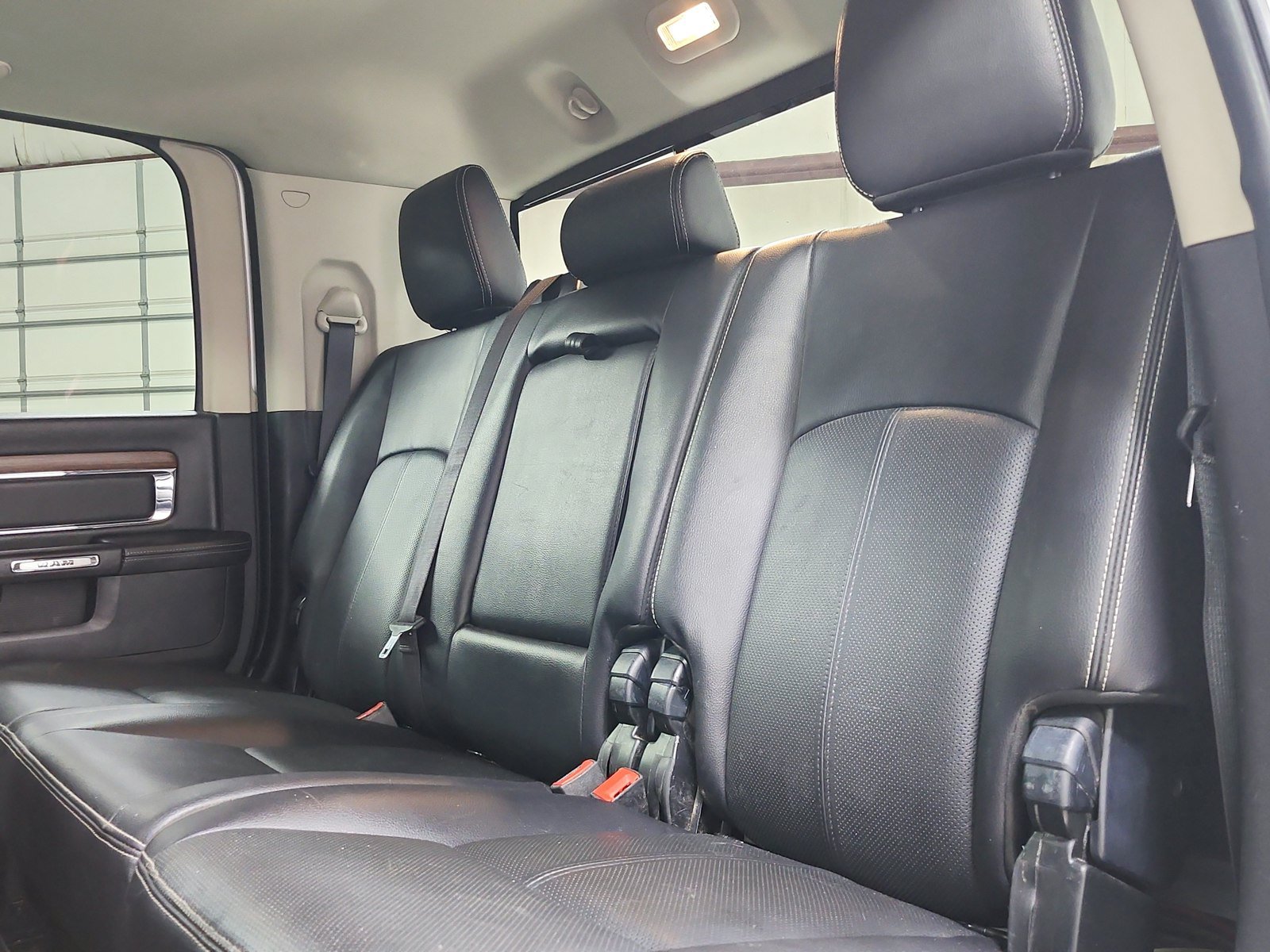 Used 2018 RAM 2500 Laramie w/ Convenience Group AWD/4WD image 11
