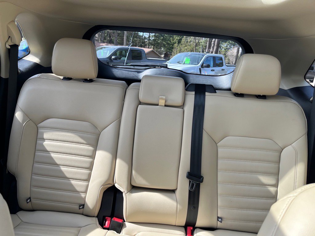 Used 2024 Ford Edge SEL w/ Convenience Package image 17