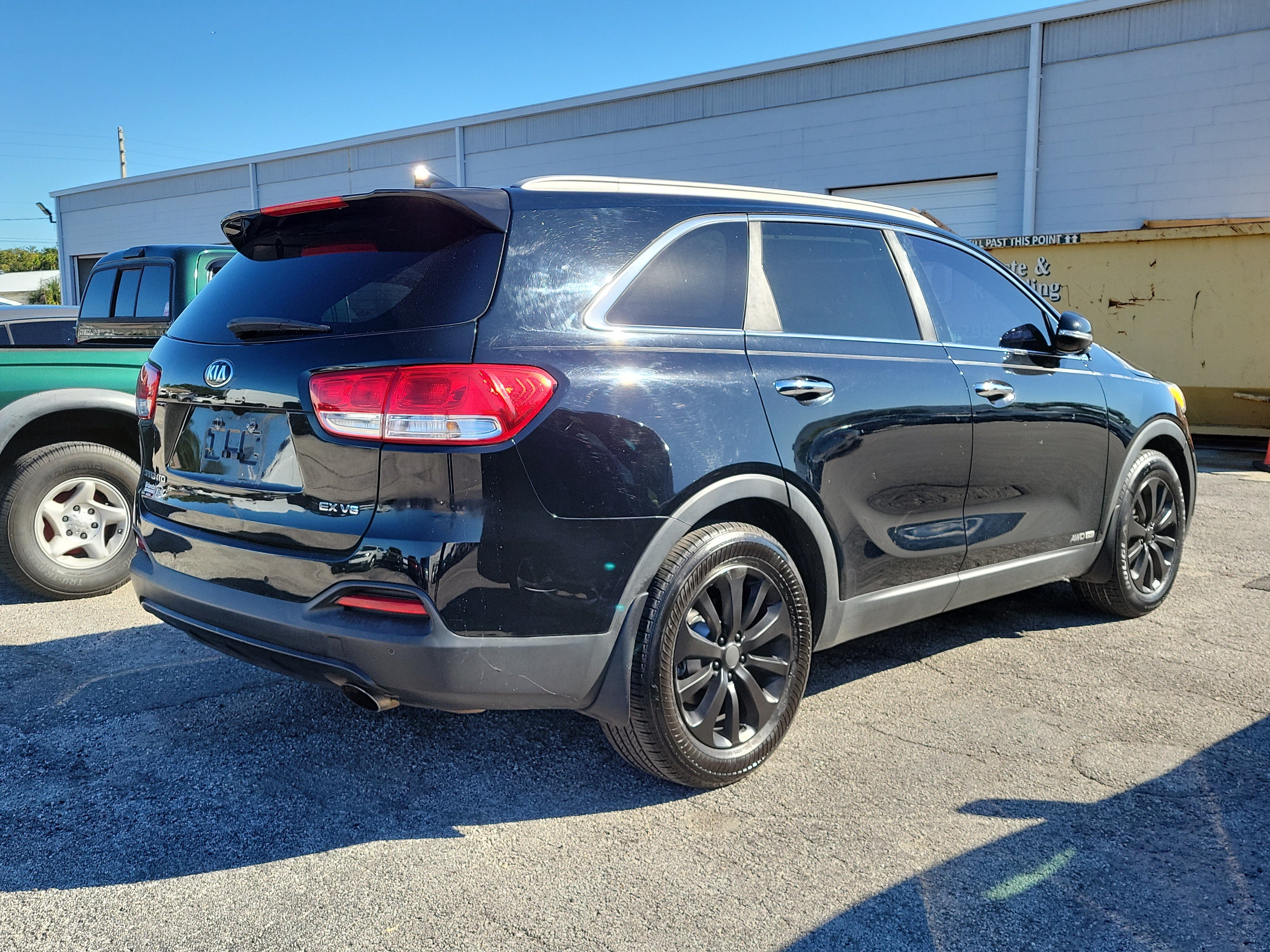 Used 2016 Kia Sorento EX w/ EX Premium Package AWD/4WD image 6