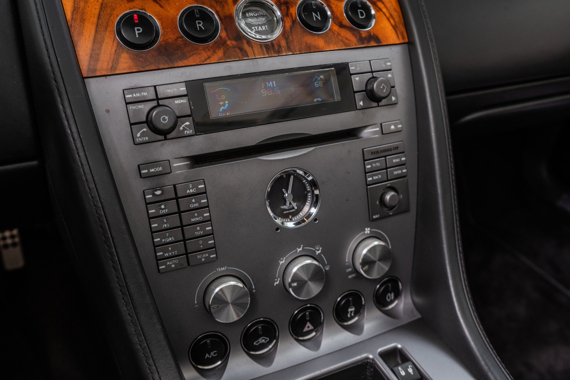 Used 2008 Aston Martin DB9 Volante RWD image 27