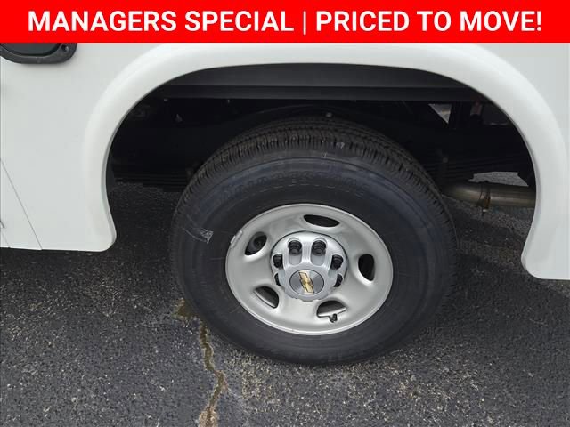 New 2025 Chevrolet Express 3500 w/ Power Convenience Package RWD image 18