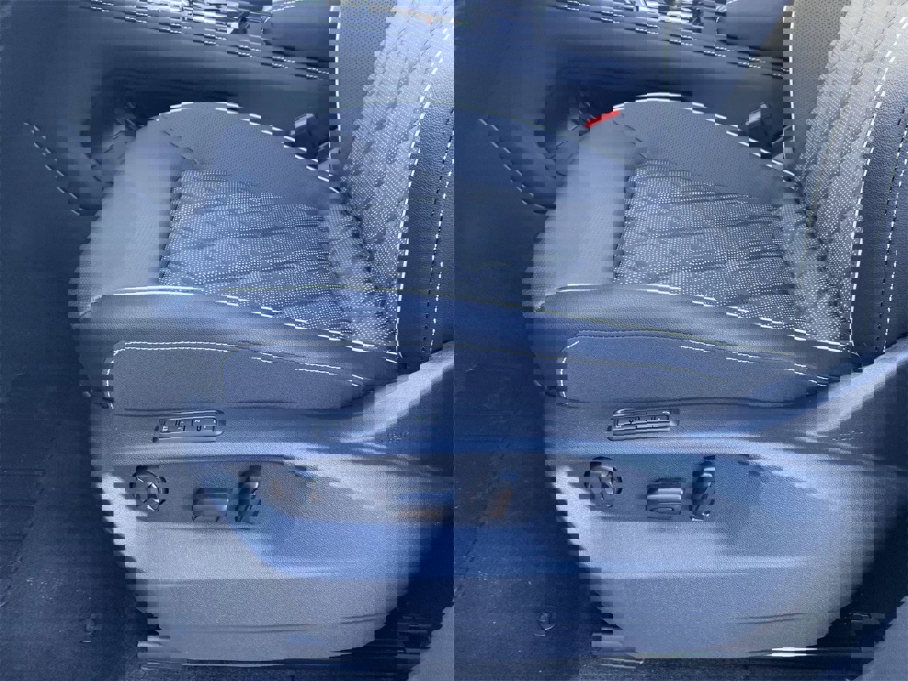 New 2026 Volkswagen Atlas SEL Premium R-Line image 16