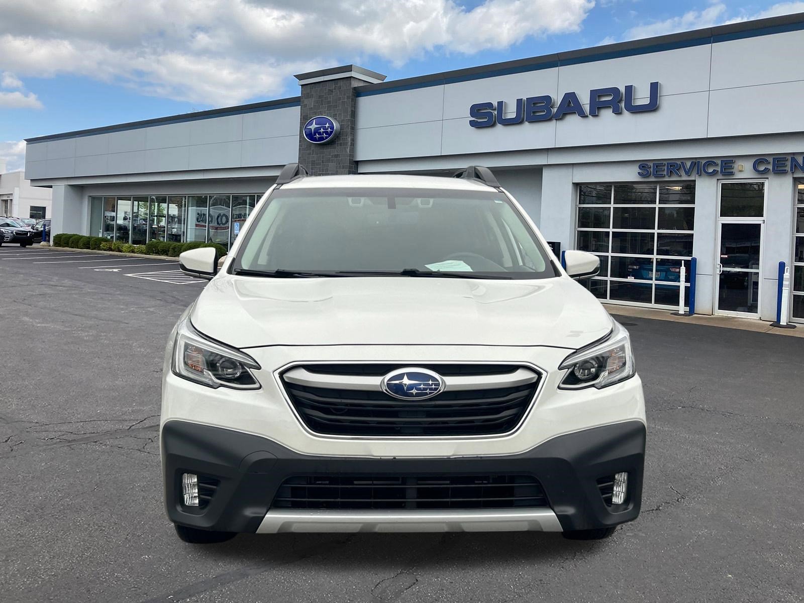 Used 2020 Subaru Outback Limited image 2