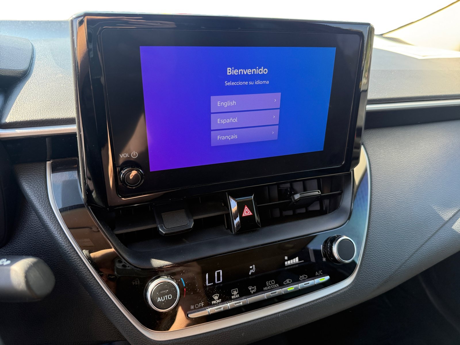 Used 2025 Toyota Corolla LE FWD image 12