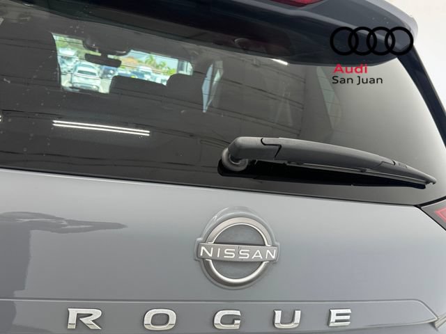 Used 2023 Nissan Rogue SL w/ SL Premium Package FWD image 11
