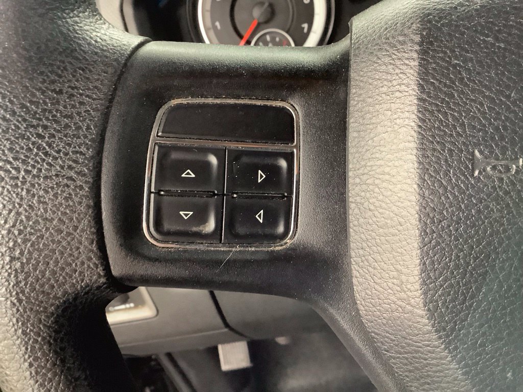 Used 2015 RAM 1500 Express AWD/4WD image 11