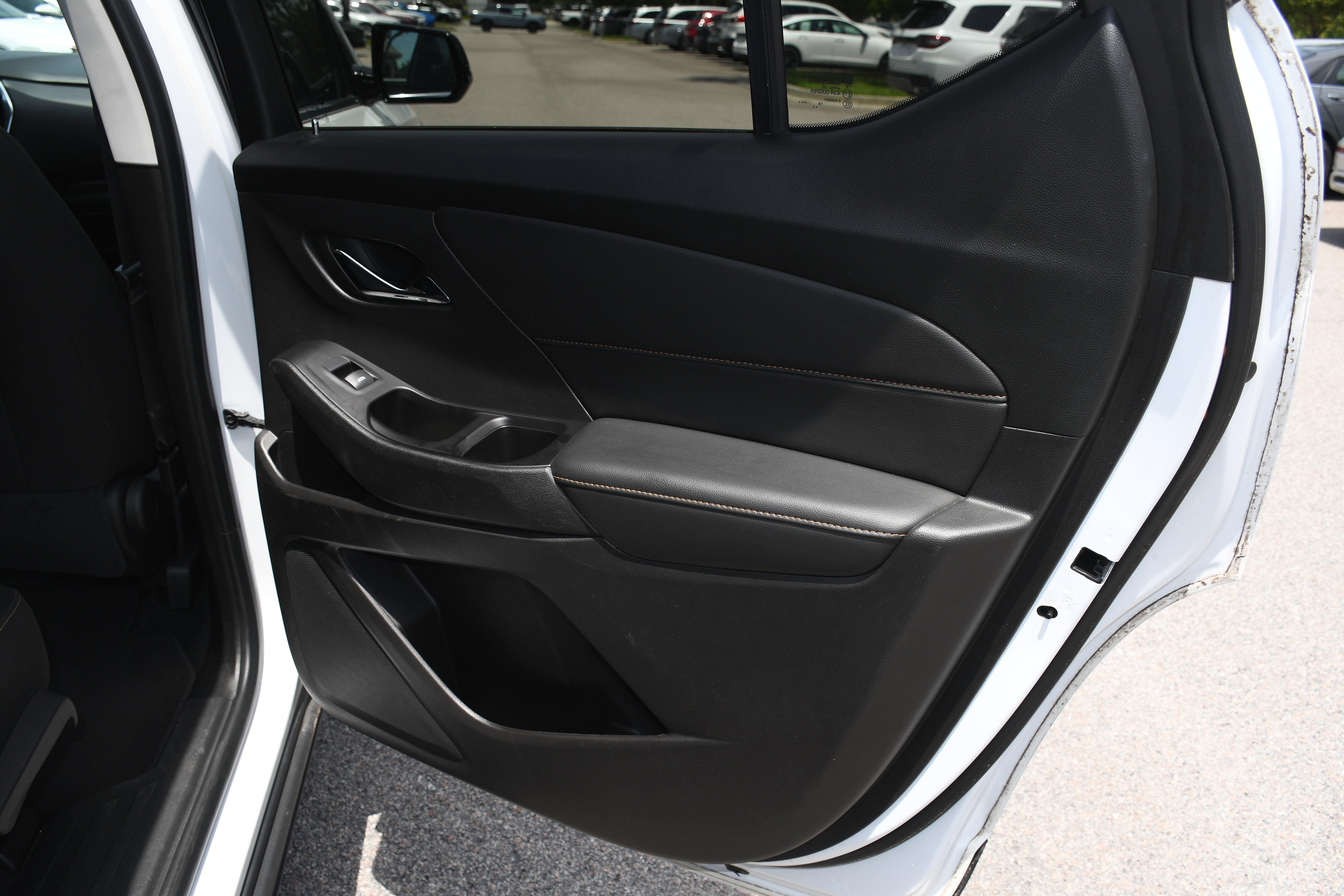 Used 2019 Chevrolet Traverse LS FWD image 18