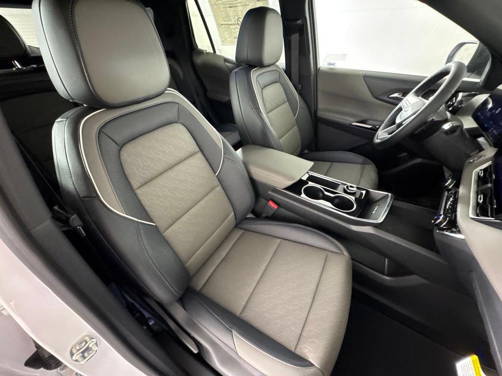 New 2026 Chevrolet Equinox LT w/ Convenience Package II AWD/4WD image 35