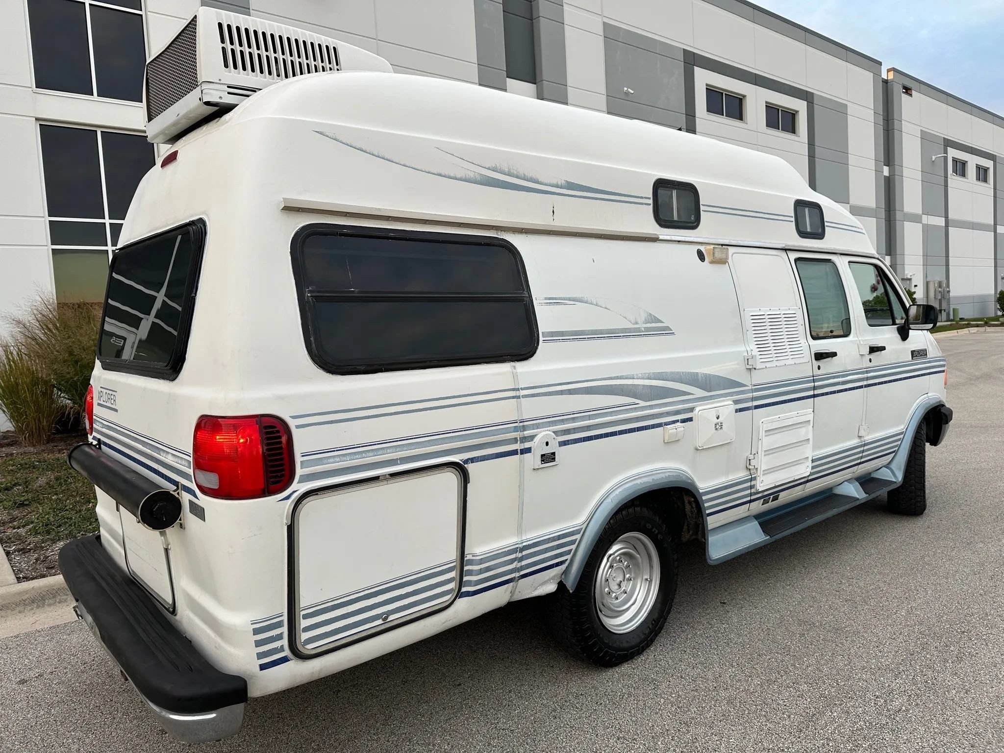 Used 1997 Dodge B3500 RWD image 18