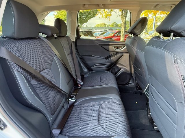 Used 2020 Subaru Forester Premium AWD/4WD image 28