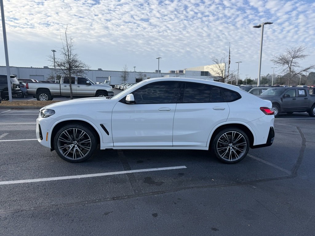 Used 2023 BMW X4 xDrive30i w/ M Sport Package image 4