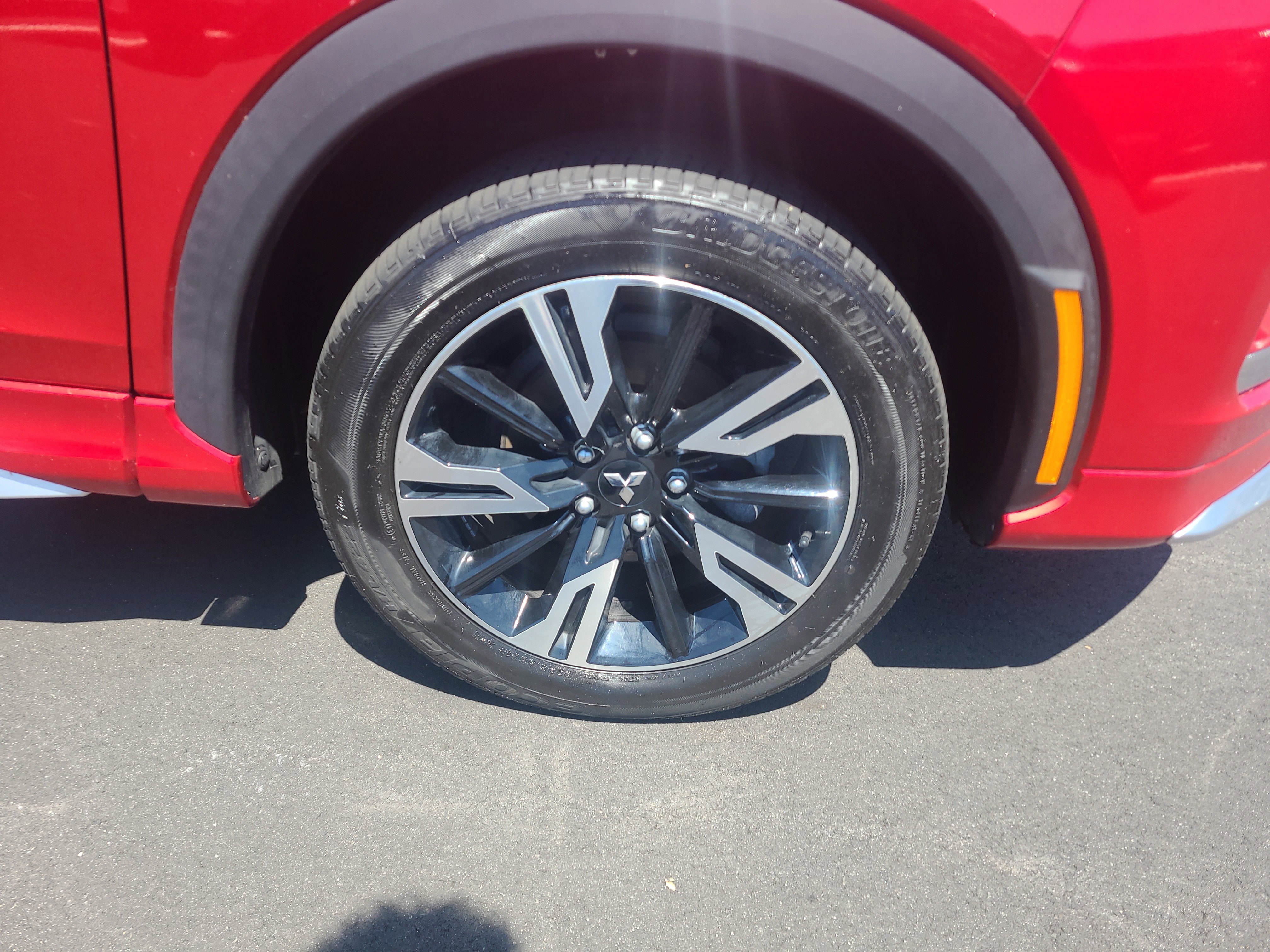 Used 2024 Mitsubishi Eclipse Cross SEL AWD/4WD image 13