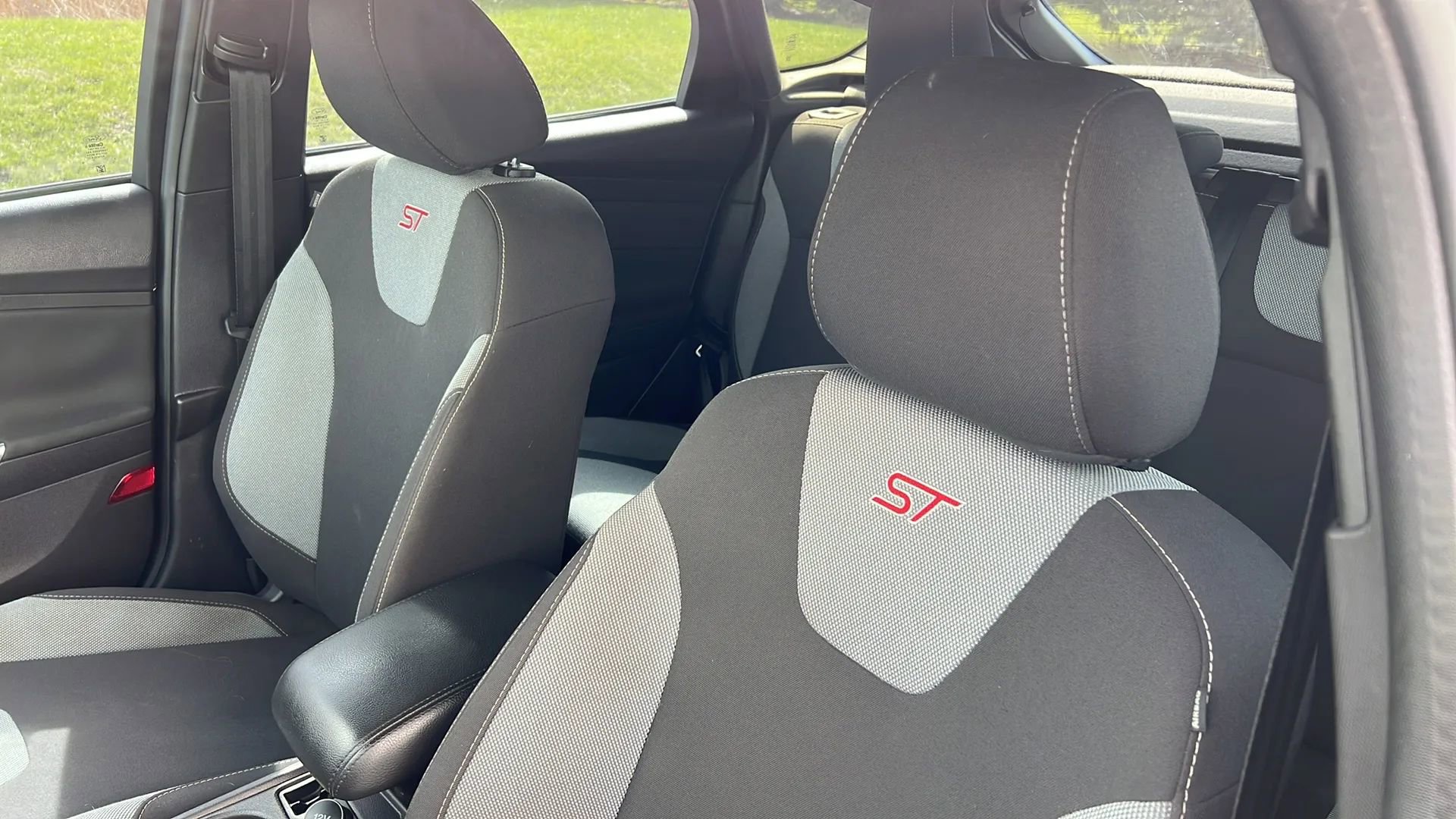 Used 2014 Ford Focus ST image 11