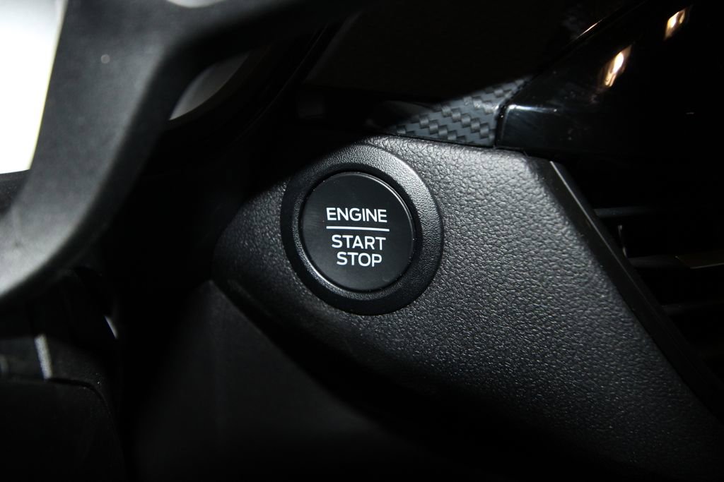 Used 2025 Ford Escape ST-Line w/ Equipment Group 301A image 14