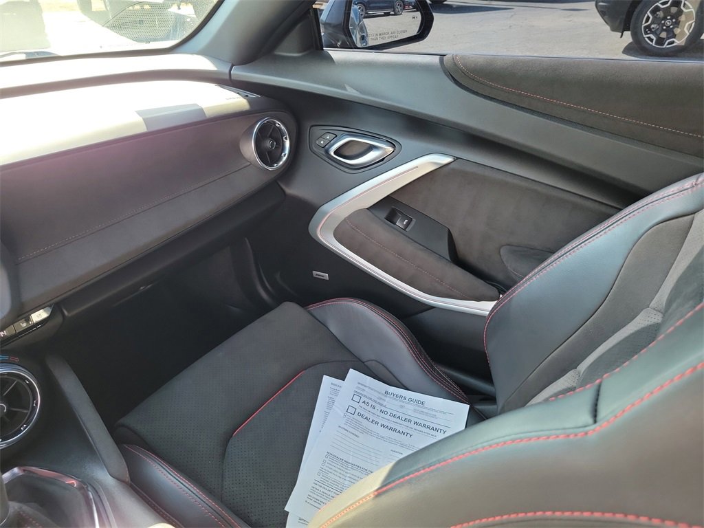 Used 2021 Chevrolet Camaro ZL1 image 13