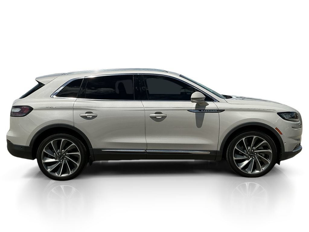 Used 2023 Lincoln Nautilus Reserve w/ Equipment Group 201A FWD image 8