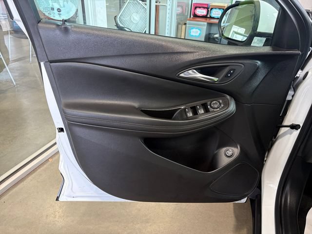 Used 2024 Buick Encore GX Preferred FWD image 16