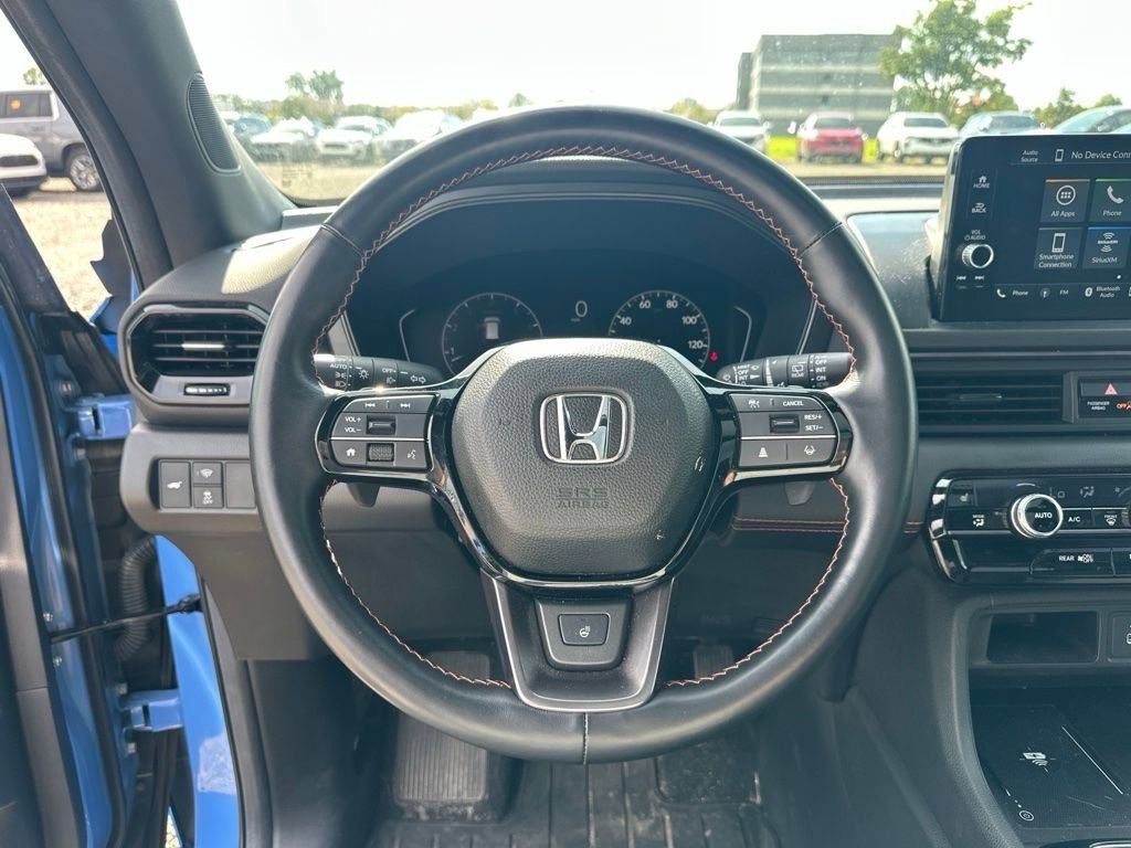 Used 2025 Honda Pilot TrailSport image 22