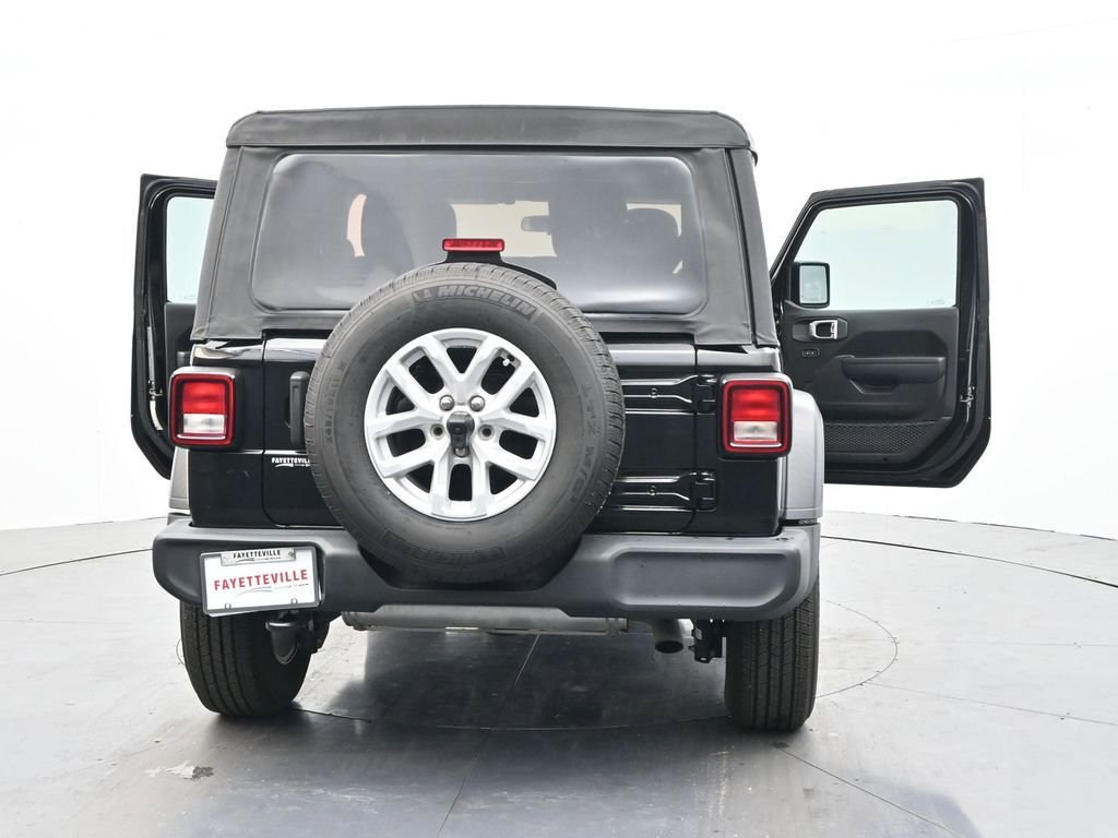 Used 2023 Jeep Wrangler Sport S image 38