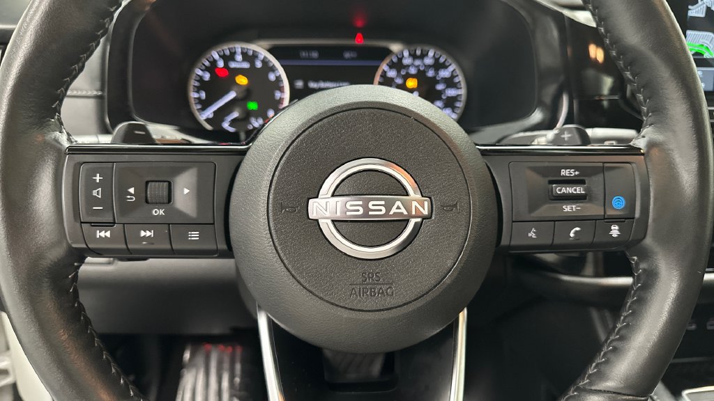 Certified 2023 Nissan Pathfinder SL w/ SL Premium Package AWD/4WD image 15