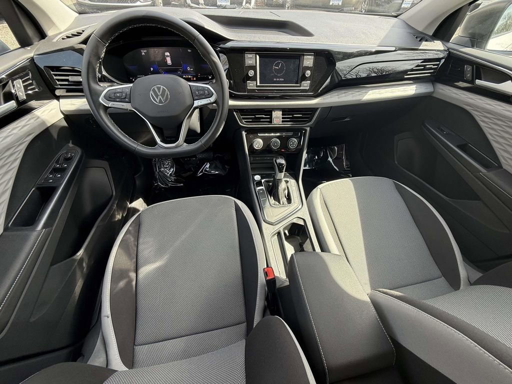 Used 2024 Volkswagen Taos S image 15
