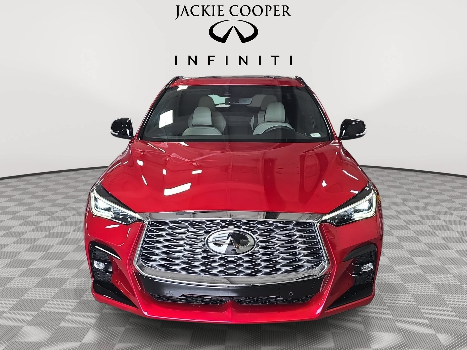 Used 2025 INFINITI QX55 Essential AWD/4WD image 2