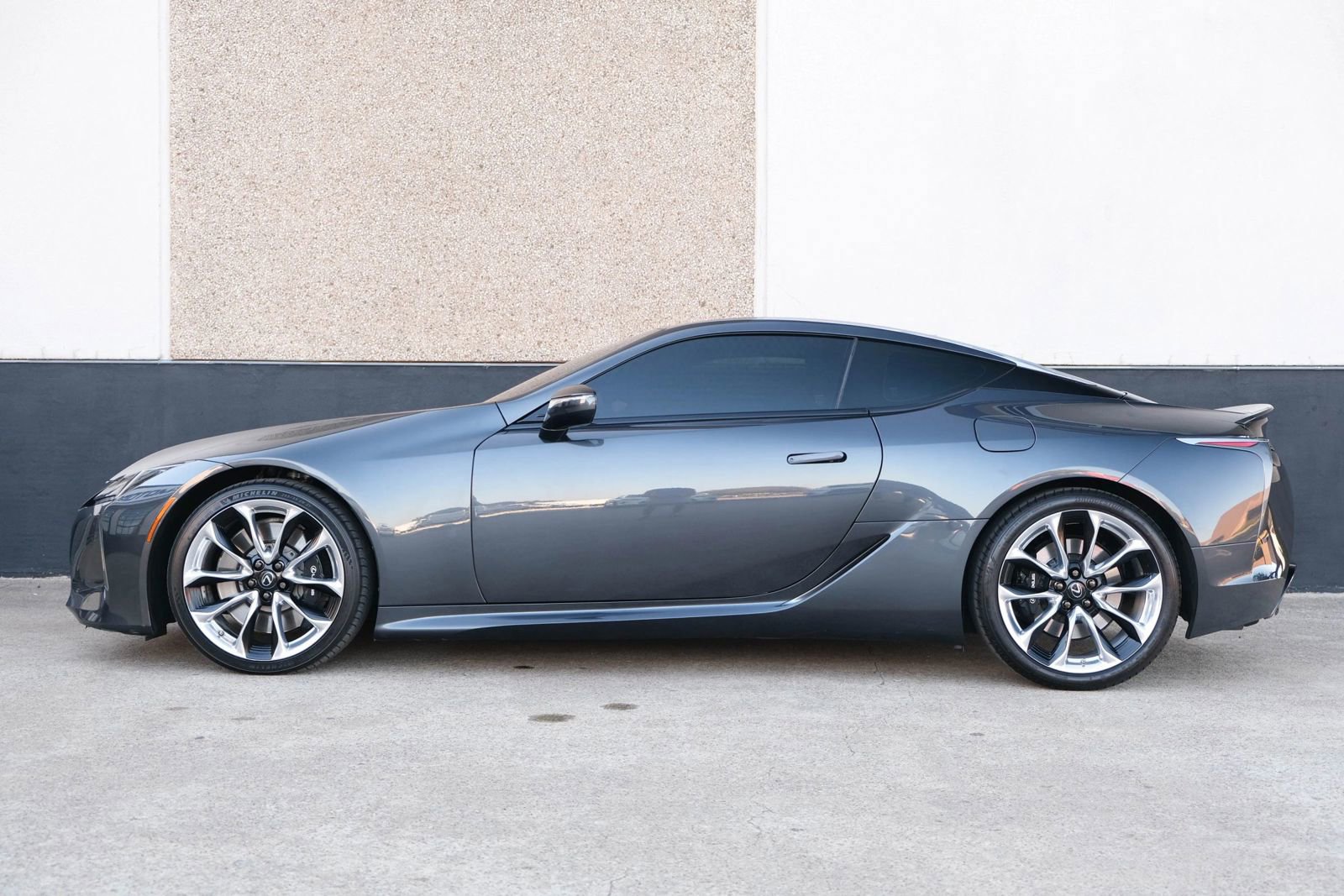 Used 2021 Lexus LC 500 Coupe w/ Carbon Fiber Package image 6