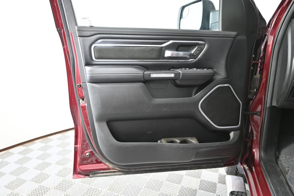 Used 2023 RAM 1500 Laramie AWD/4WD image 19