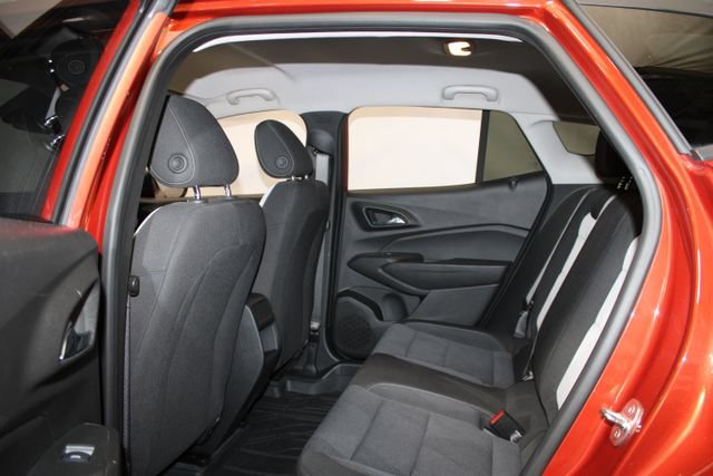 Used 2024 Chevrolet Trax LS FWD image 11