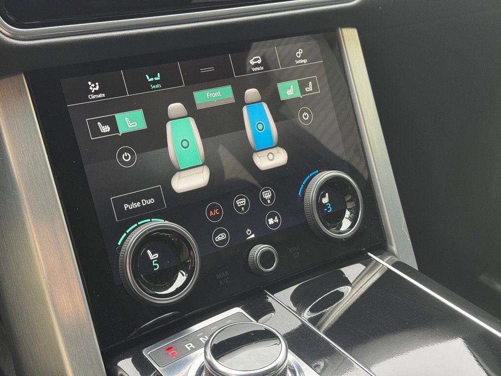 Used 2019 Land Rover Range Rover HSE image 14