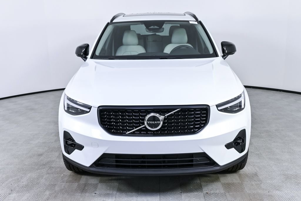 New 2026 Volvo XC40 B5 Ultra w/ Protection Package Premier image 35