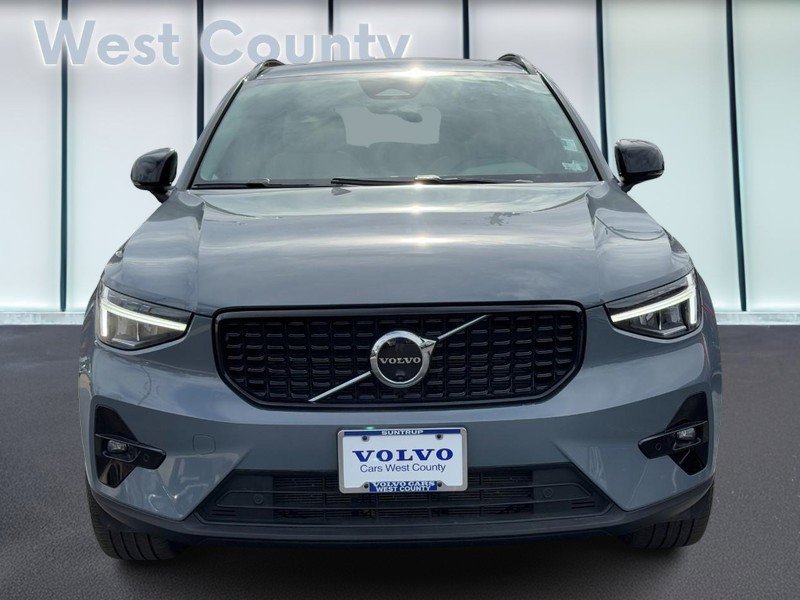 Certified 2023 Volvo XC40 B5 Plus w/ Driver Assist Package image 10