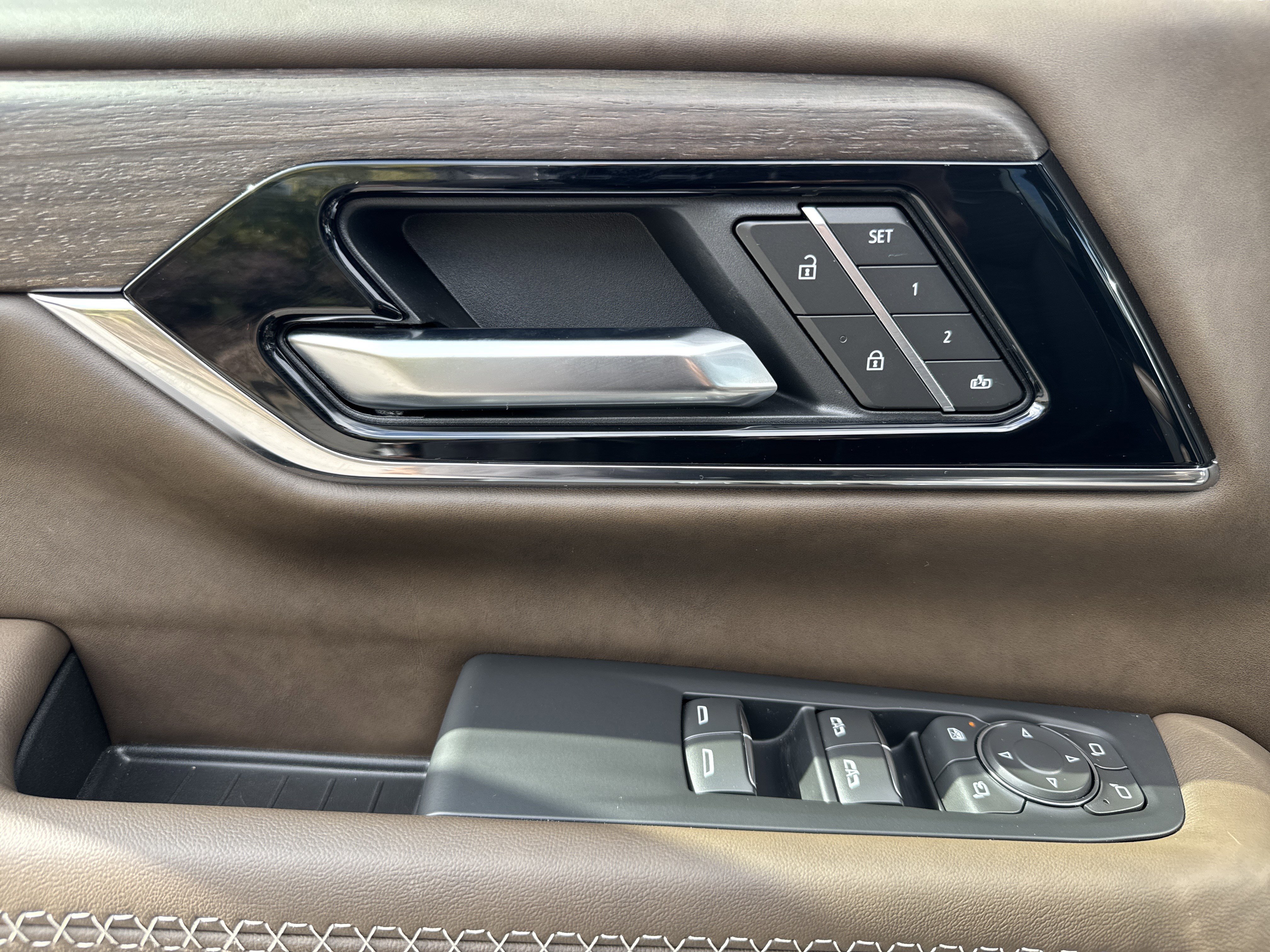 Used 2026 GMC Yukon XL Denali Ultimate w/ LPO, Floor Liner Package image 15