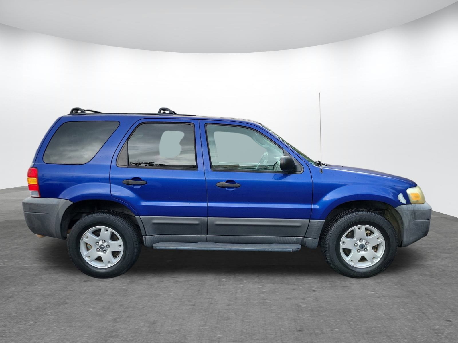 Used 2005 Ford Escape XLT AWD/4WD video 2