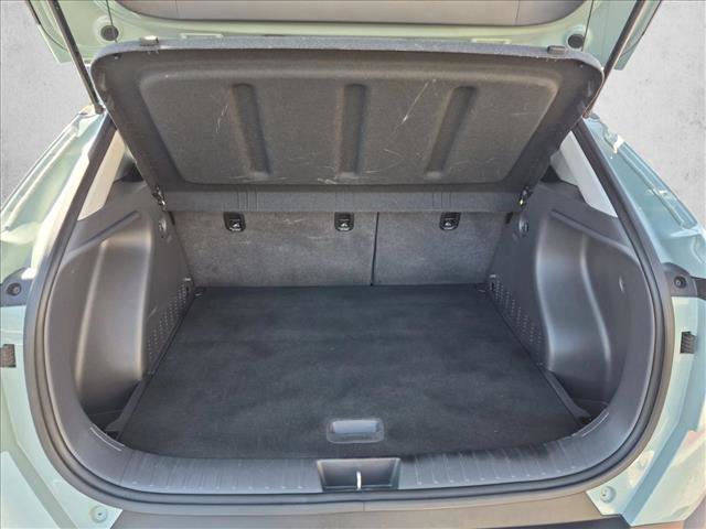 Used 2024 Hyundai Kona SEL AWD/4WD image 6