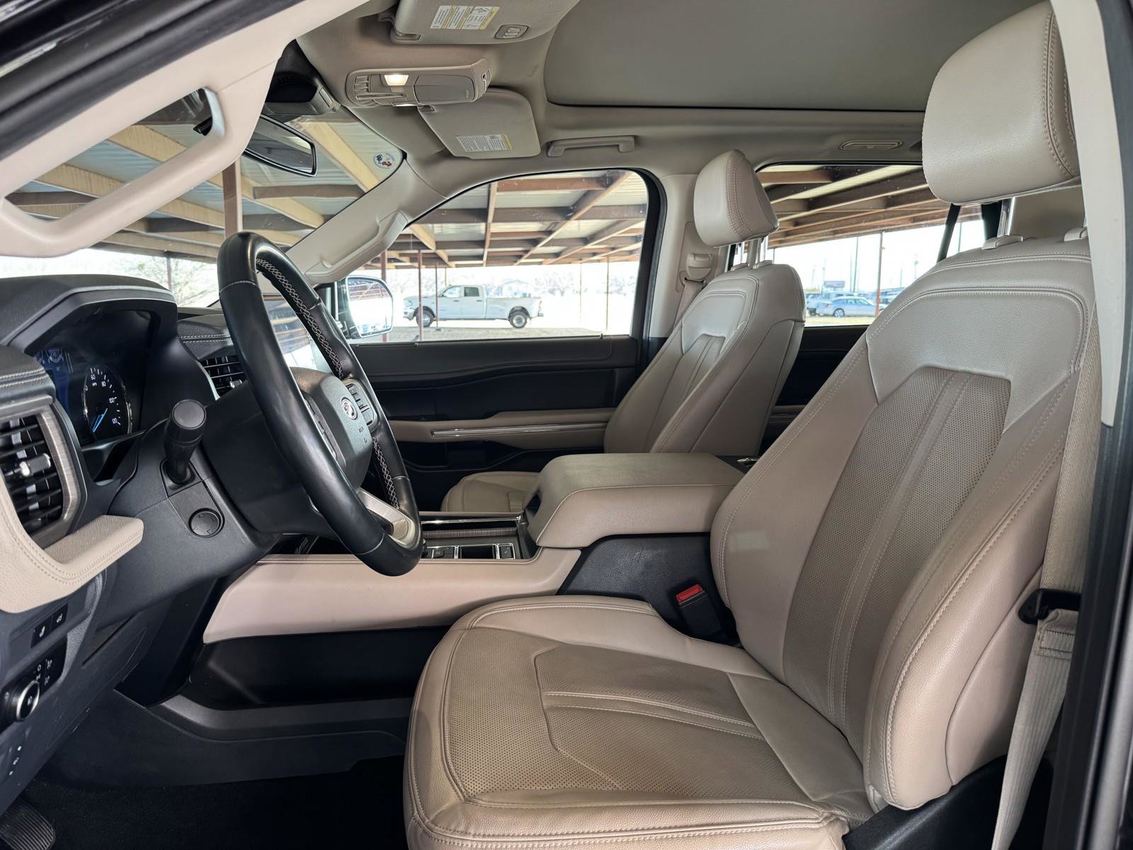 Used 2024 Ford Expedition Limited image 26