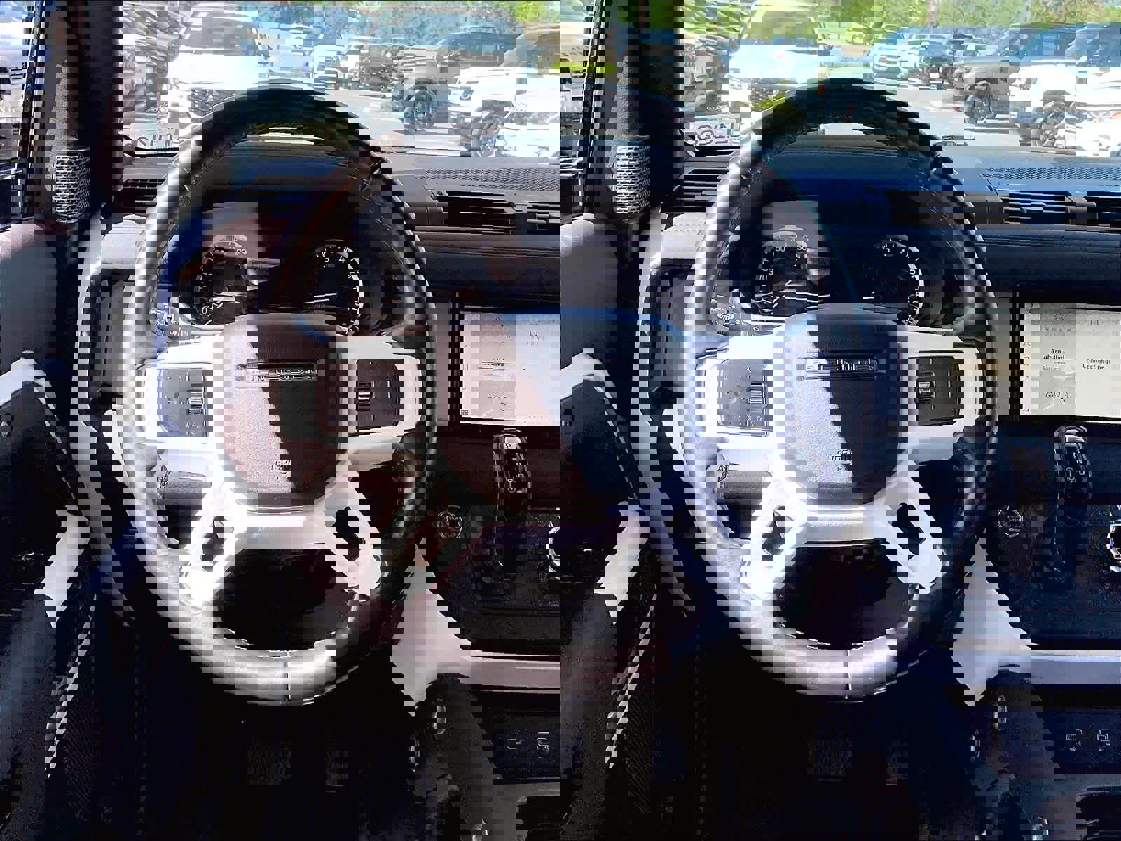 Used 2023 Land Rover Defender 110 S image 6