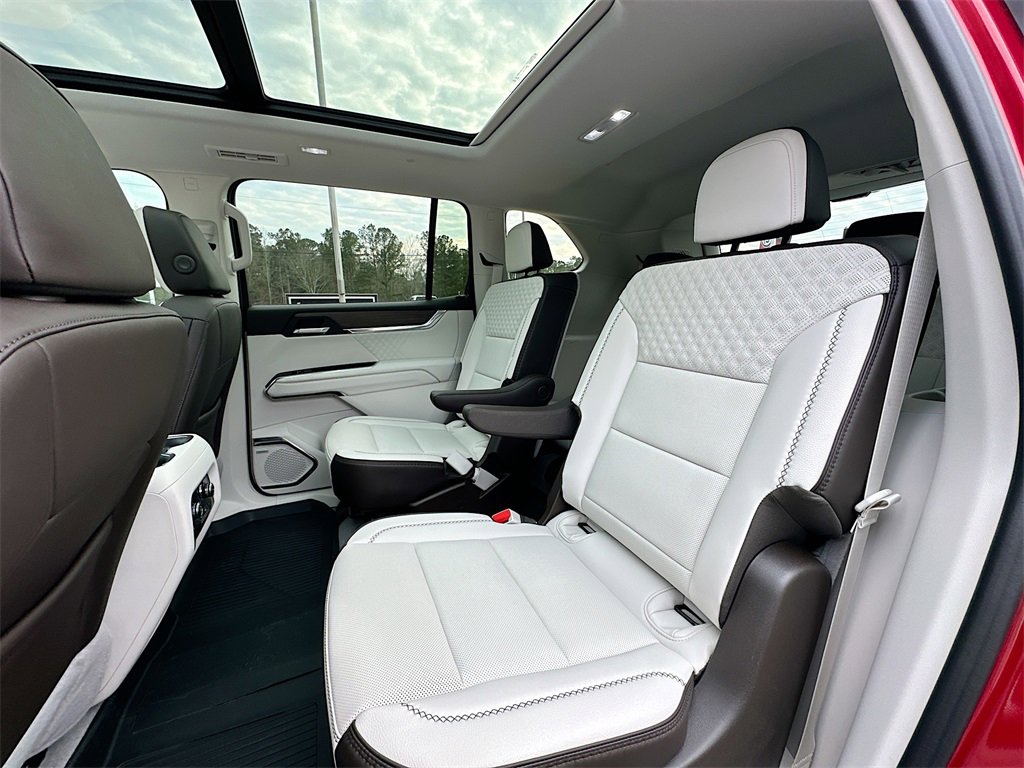 New 2026 GMC Acadia Denali w/ Super Cruise Package image 17